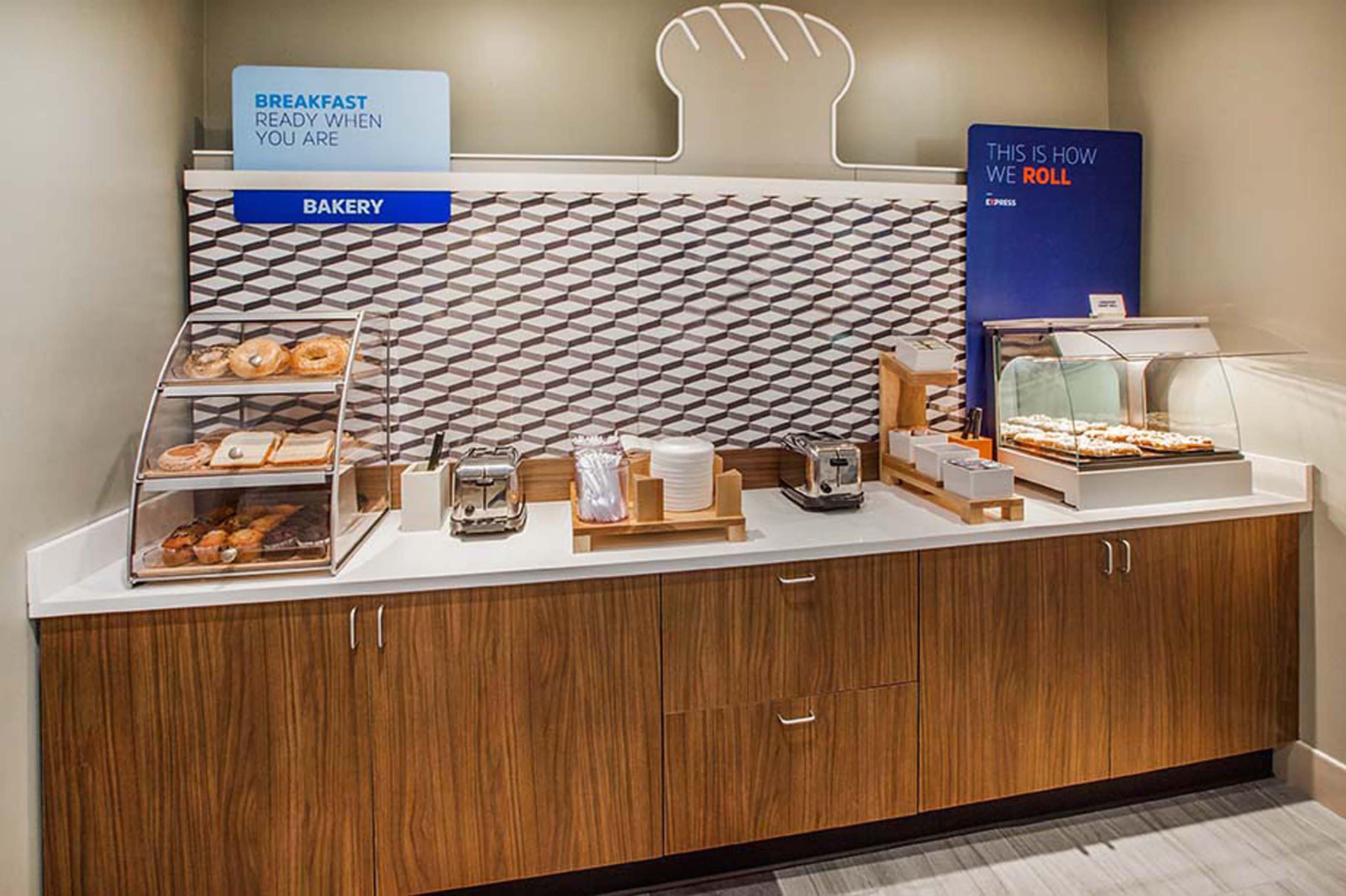 Holiday Inn Express Lapeer By Ihg Екстериор снимка