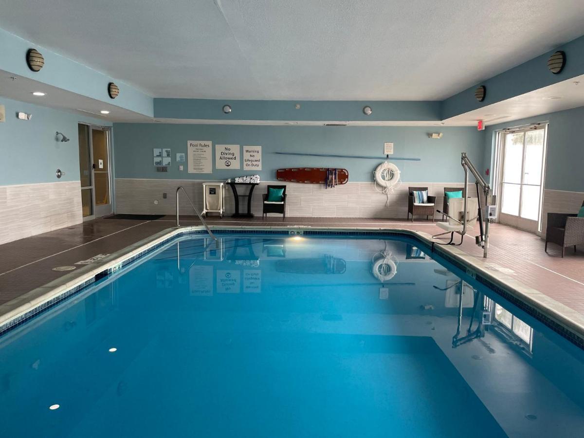 Holiday Inn Express Lapeer By Ihg Екстериор снимка